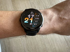 Garmin Forerunner 570, vista lateral